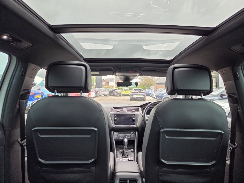 2019 (19) VOLKSWAGEN TIGUAN 2.0 TSi 190 4Motion R-Line Tech 5dr DSG 5471567