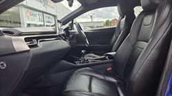 2019 (19) TOYOTA C-HR 1.2T Dynamic 5dr 5463663