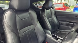 2019 (19) TOYOTA C-HR 1.2T Dynamic 5dr 5463665