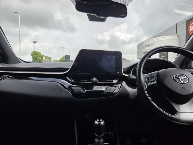 2019 (19) TOYOTA C-HR 1.2T Dynamic 5dr 5463658