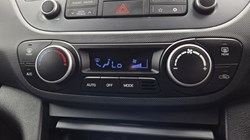 2020 (69) HYUNDAI I10 1.0 Premium 5dr 5461242