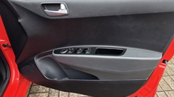 2020 (69) HYUNDAI I10 1.0 Premium 5dr 5461261