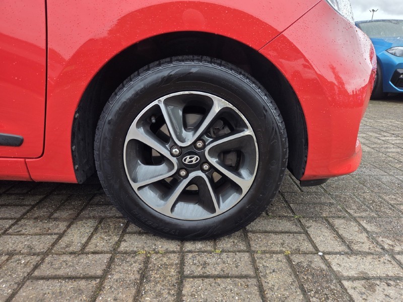 2020 (69) HYUNDAI I10 1.0 Premium 5dr 5461223