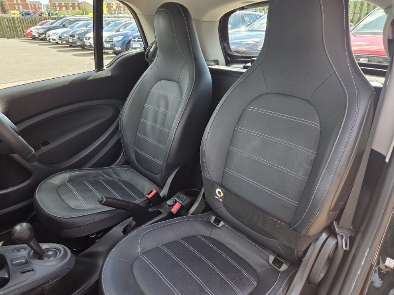 2019 (19) SMART FORTWO COUPE 1.0 Prime Premium 2dr Auto 5463703