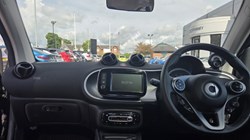 2019 (19) SMART FORTWO COUPE 1.0 Prime Premium 2dr Auto 5463700
