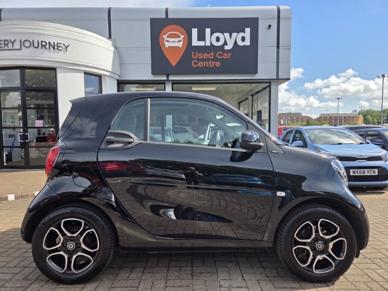 2019 (19) SMART FORTWO COUPE 1.0 Prime Premium 2dr Auto 5463679
