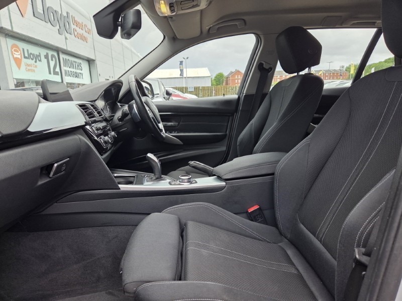 2017 (17) BMW 3 SERIES 320i Sport 5dr Step Auto 5469545