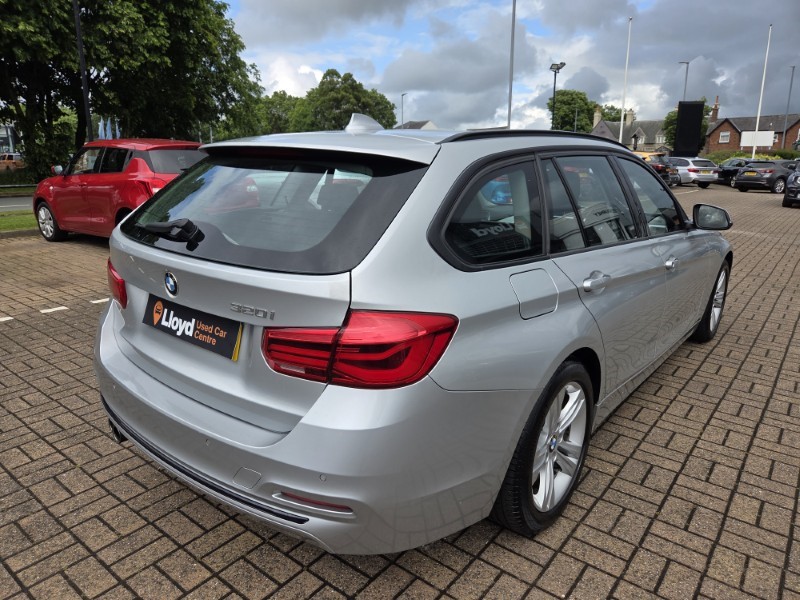 2017 (17) BMW 3 SERIES 320i Sport 5dr Step Auto 5469534