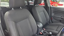 2017 (17) FORD FIESTA 1.5 TDCi Titanium 5dr 5463746