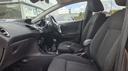 2017 (17) FORD FIESTA 1.5 TDCi Titanium 5dr 5463744