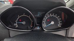 2017 (17) FORD FIESTA 1.5 TDCi Titanium 5dr 5463758