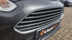 2017 (17) FORD FIESTA 1.5 TDCi Titanium 5dr 5463725
