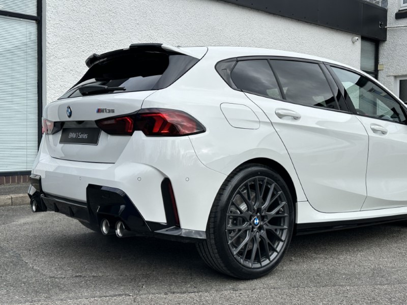  BMW 1 SERIES M135 xDrive 5dr Step Auto [Tech PLUS Pack] 5194312