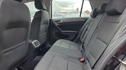 2016 (16) VOLKSWAGEN GOLF 1.6 TDI 110 Match Edition 5dr 5457134