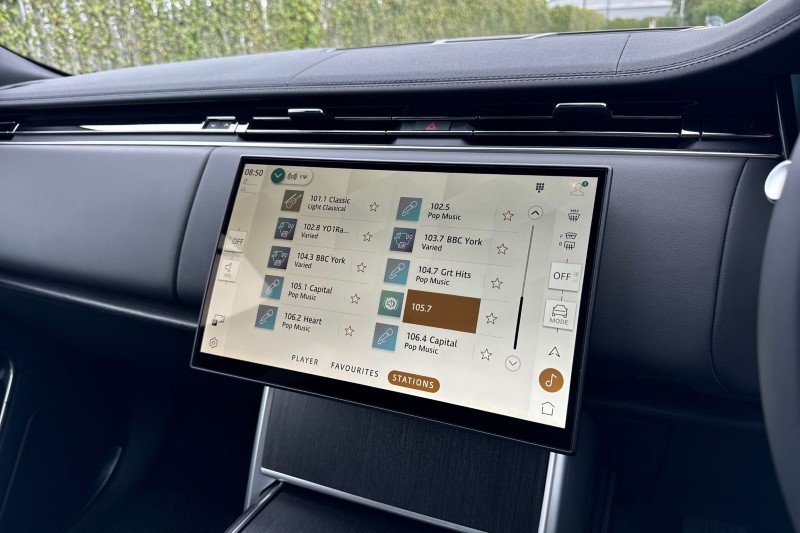 2024 (74) LAND ROVER RANGE ROVER 3.0 P460e HSE 4dr Auto 3299717