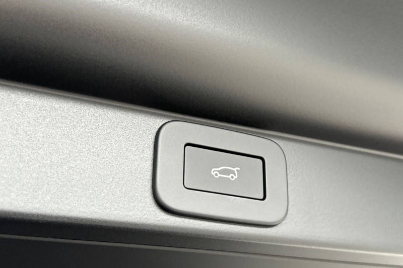 2024 (74) LAND ROVER RANGE ROVER 3.0 P460e HSE 4dr Auto 3299728