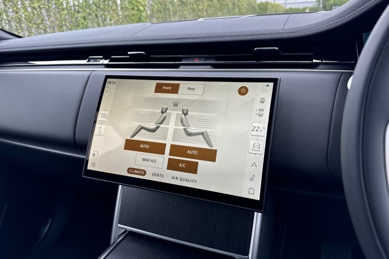 2024 (74) LAND ROVER RANGE ROVER 3.0 P460e HSE 4dr Auto 3299718