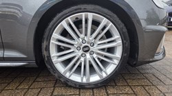 2019 (68) AUDI A4 40 TFSI S Line 5dr S Tronic 5465965