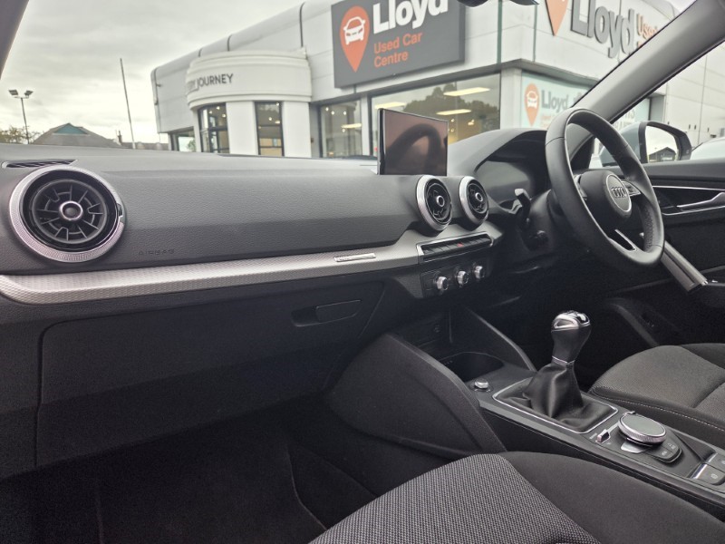 2023 (73) AUDI Q2 30 TFSI Sport 5dr 5482084