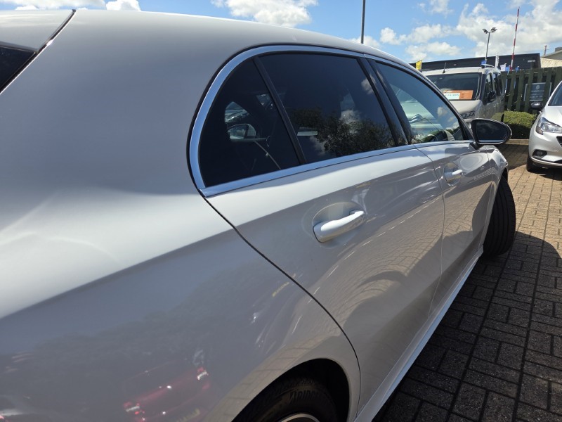 2020 (20) MERCEDES-BENZ A CLASS A180 AMG Line Executive 5dr Auto 5486620