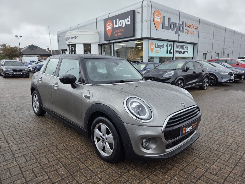 2020 (20) MINI HATCHBACK 1.5 Cooper Classic II 5dr