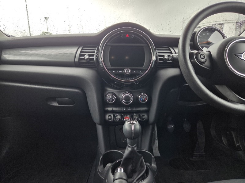 2020 (20) MINI HATCHBACK 1.5 Cooper Classic II 5dr 5470430