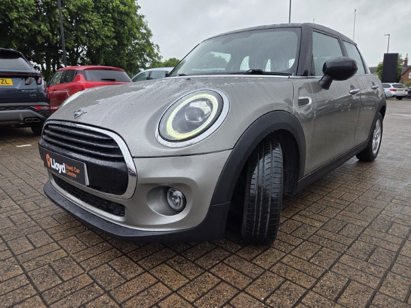 2020 (20) MINI HATCHBACK 1.5 Cooper Classic II 5dr 5470415