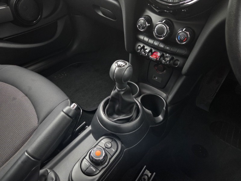 2020 (20) MINI HATCHBACK 1.5 Cooper Classic II 5dr 5470441
