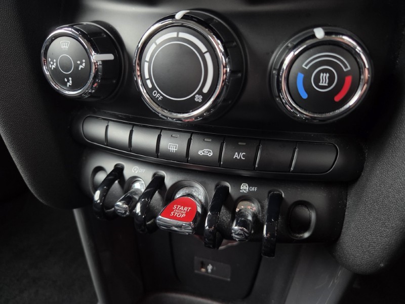 2020 (20) MINI HATCHBACK 1.5 Cooper Classic II 5dr 5470442