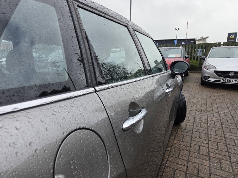 2020 (20) MINI HATCHBACK 1.5 Cooper Classic II 5dr 5470417