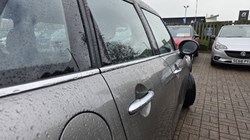2020 (20) MINI HATCHBACK 1.5 Cooper Classic II 5dr 5470417