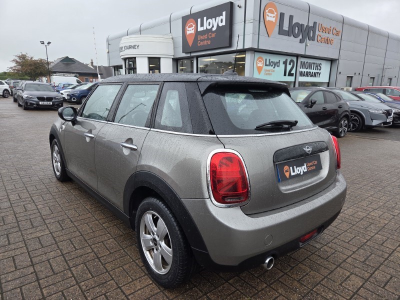 2020 (20) MINI HATCHBACK 1.5 Cooper Classic II 5dr 5470420