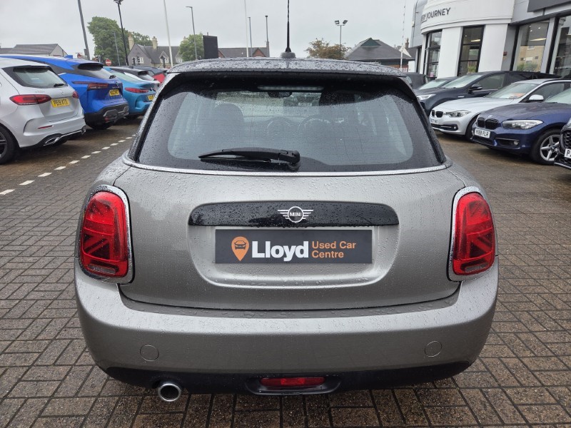 2020 (20) MINI HATCHBACK 1.5 Cooper Classic II 5dr 5470421
