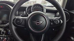 2020 (20) MINI HATCHBACK 1.5 Cooper Classic II 5dr 5470440