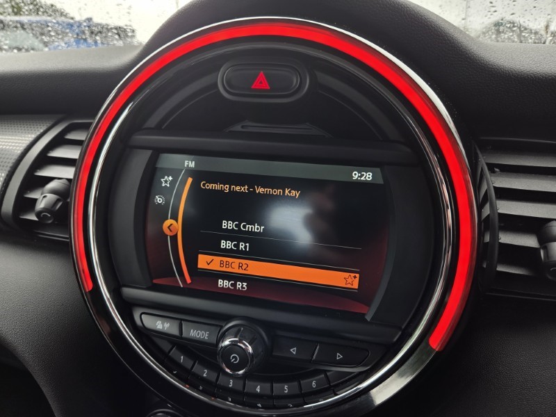 2020 (20) MINI HATCHBACK 1.5 Cooper Classic II 5dr 5470444