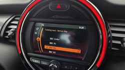 2020 (20) MINI HATCHBACK 1.5 Cooper Classic II 5dr 5470444