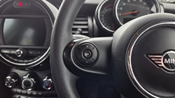 2020 (20) MINI HATCHBACK 1.5 Cooper Classic II 5dr 5470438