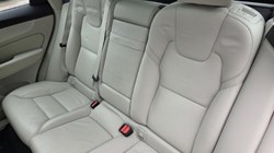 2018 (18) VOLVO XC60 2.0 D4 Momentum Pro 5dr AWD Geartronic 5481623