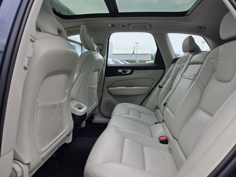 2018 (18) VOLVO XC60 2.0 D4 Momentum Pro 5dr AWD Geartronic 5481619