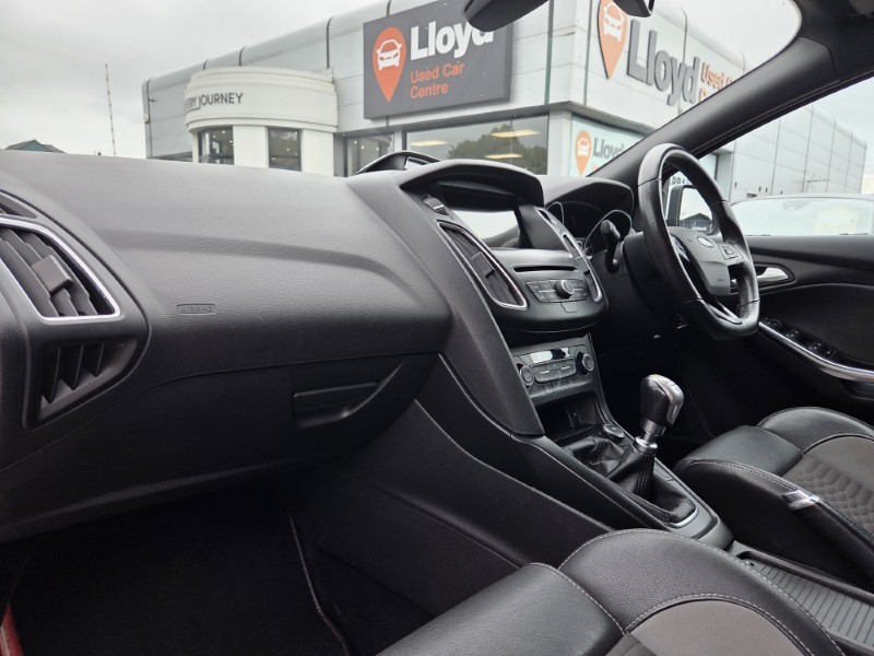 2018 (18) FORD FOCUS 2.0T EcoBoost ST-2 Navigation 5dr 5481717
