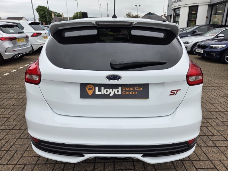 2018 (18) FORD FOCUS 2.0T EcoBoost ST-2 Navigation 5dr 5481706
