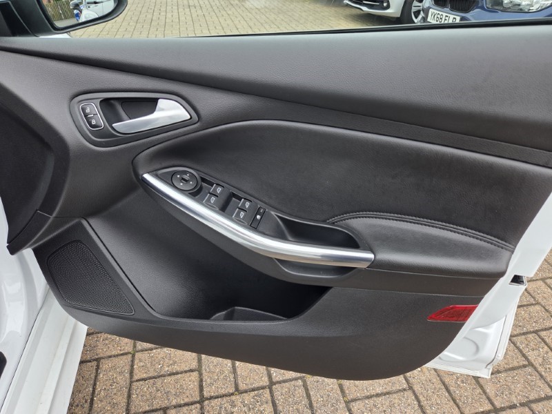 2018 (18) FORD FOCUS 2.0T EcoBoost ST-2 Navigation 5dr 5481721
