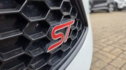 2018 (18) FORD FOCUS 2.0T EcoBoost ST-2 Navigation 5dr 5481700