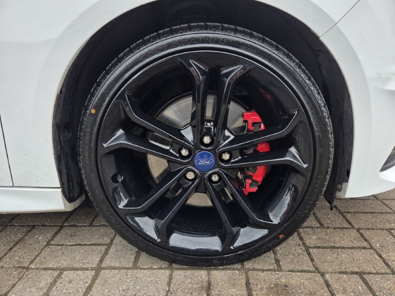 2018 (18) FORD FOCUS 2.0T EcoBoost ST-2 Navigation 5dr 5481692