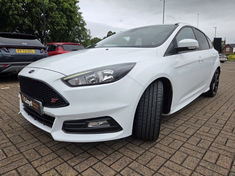 2018 (18) FORD FOCUS 2.0T EcoBoost ST-2 Navigation 5dr 5481701