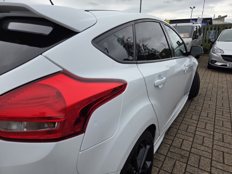 2018 (18) FORD FOCUS 2.0T EcoBoost ST-2 Navigation 5dr 5481703