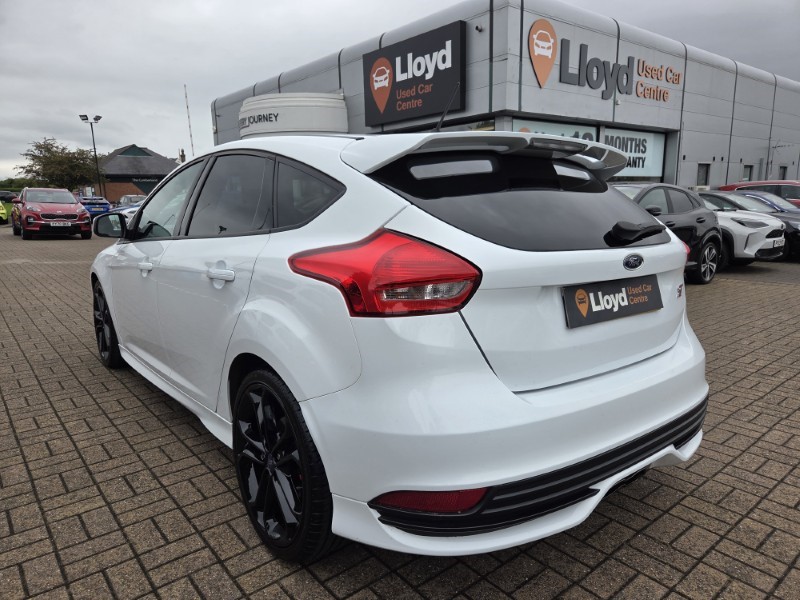 2018 (18) FORD FOCUS 2.0T EcoBoost ST-2 Navigation 5dr 5481705