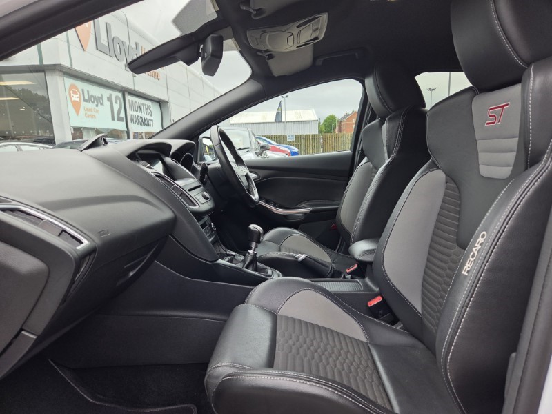 2018 (18) FORD FOCUS 2.0T EcoBoost ST-2 Navigation 5dr 5481718