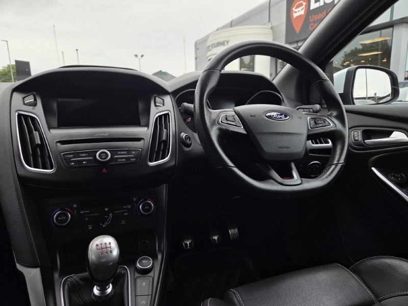 2018 (18) FORD FOCUS 2.0T EcoBoost ST-2 Navigation 5dr 5481714