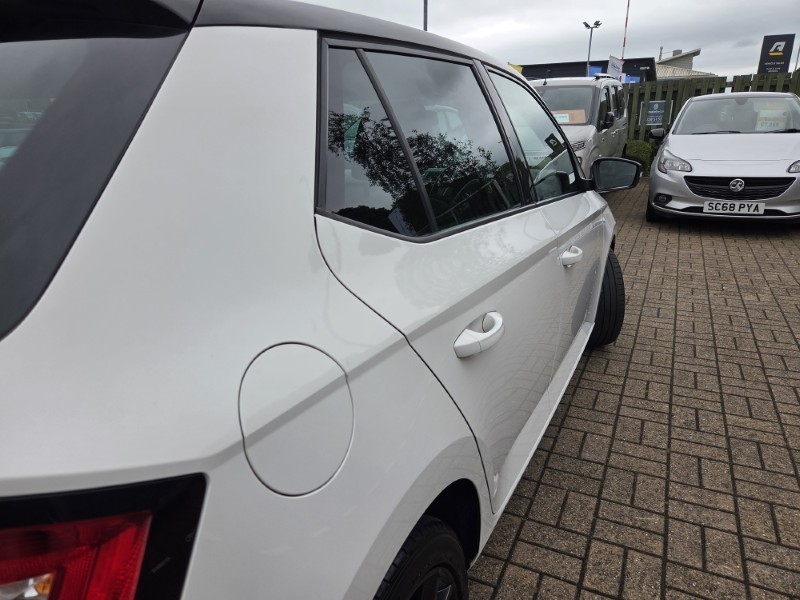 2018 (67) SKODA FABIA 1.0 TSI Colour Edition 5dr 5481980